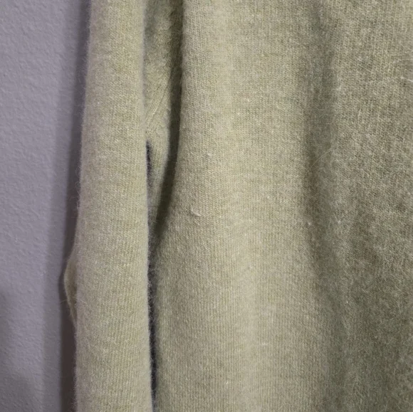 Vintage American Eagle Outfitters Green Fuzzy Cropped Mocked Neck Sweater Size L - Picture 6 of 12